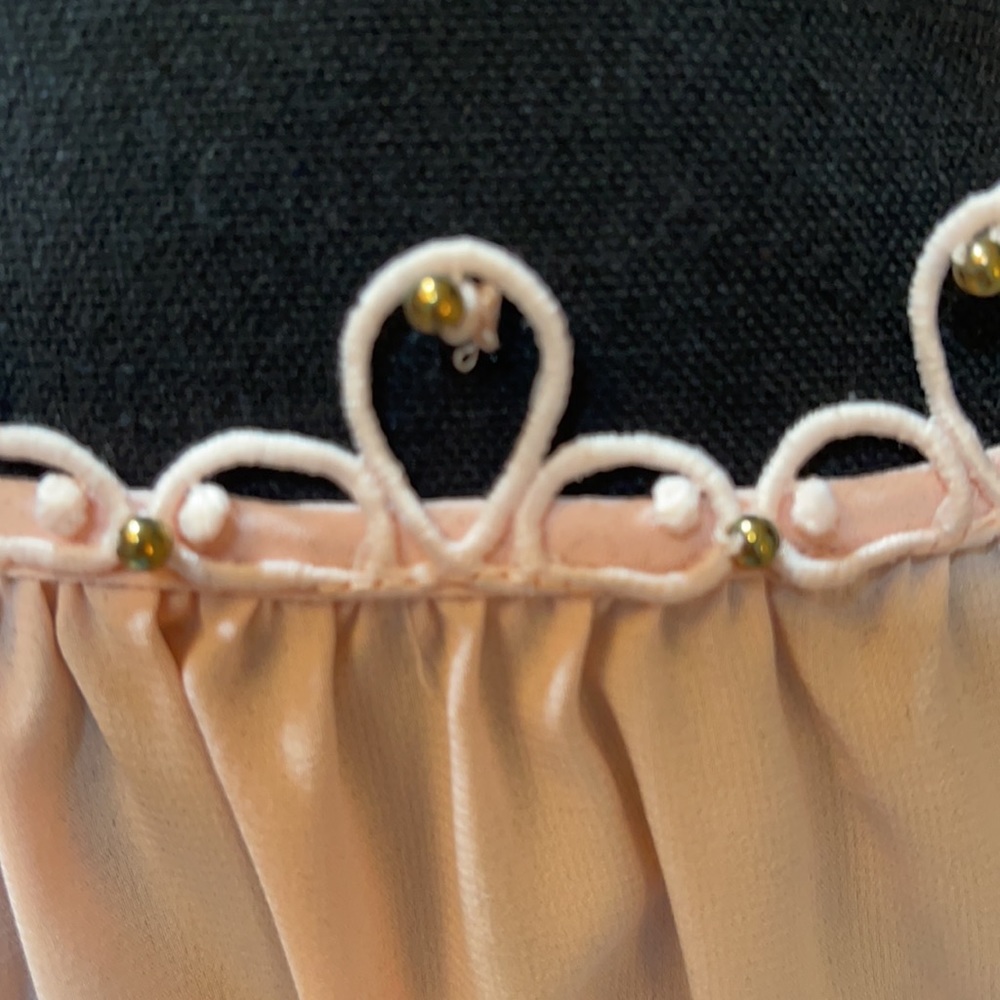 Tahari peach blouse - Picture 5 of 6